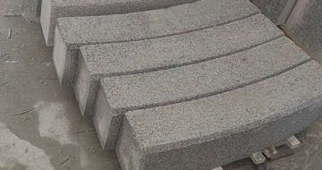 福州芝麻白弧形路牙石