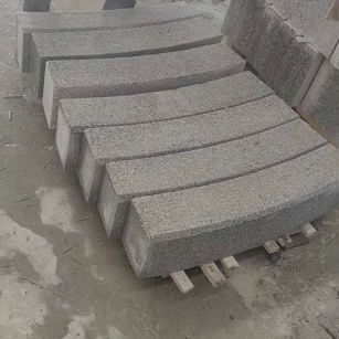 福州芝麻白弧形路牙石