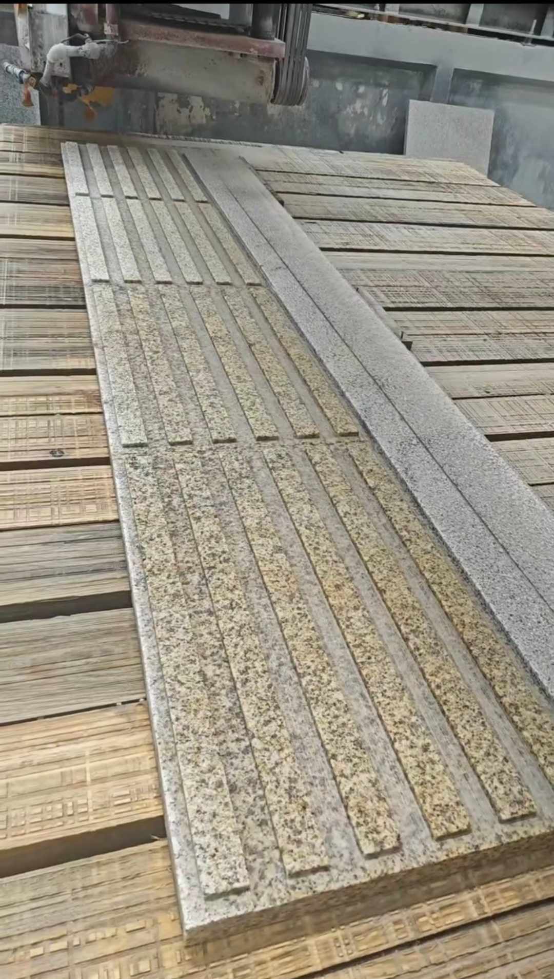 福州黄金麻盲道石 盲条