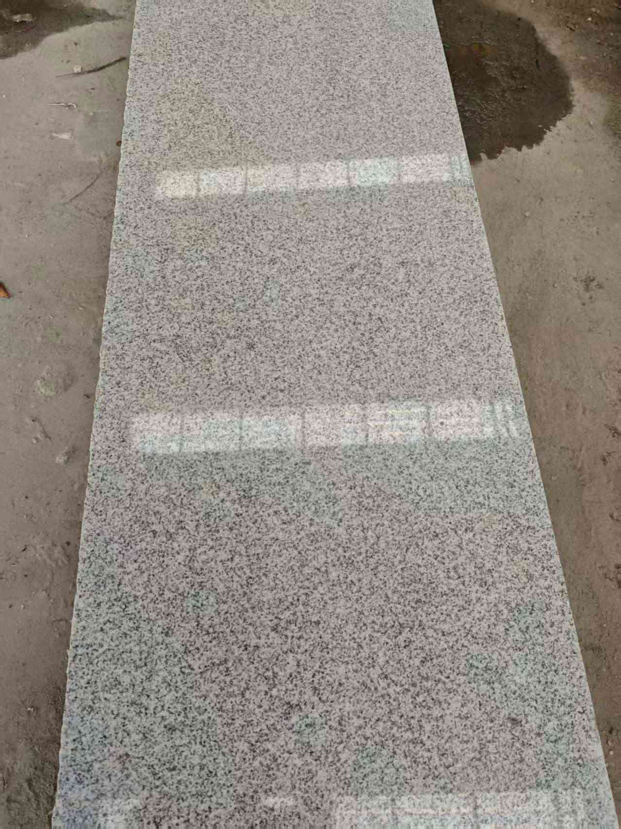 福州芝麻白光面毛板